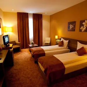 Top Rooms Aparthotel 4* Bucureşti